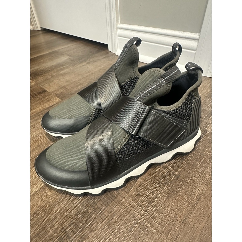 SOREL womens Kinetic Sneak Scalloped Sole‎ Alpine Tundra Size 9